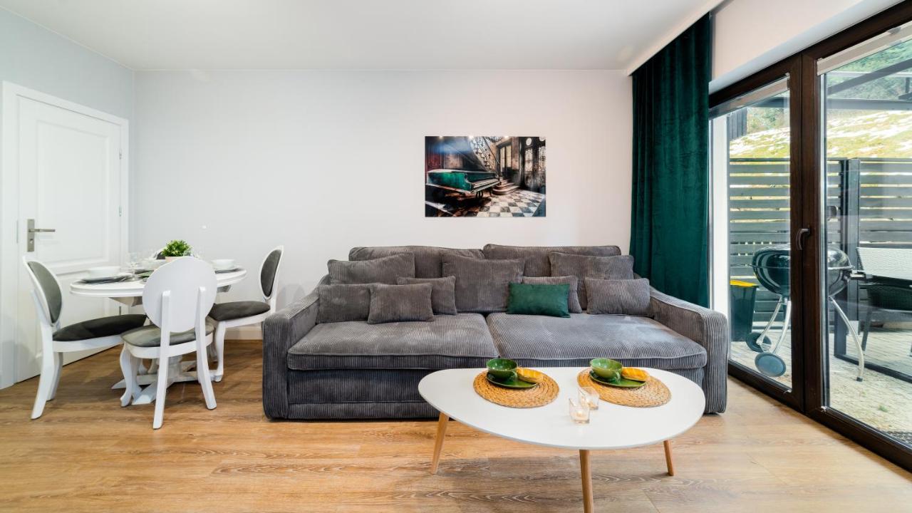 Apartalala, Apartament Z Ogrodem 卡尔帕奇 外观 照片
